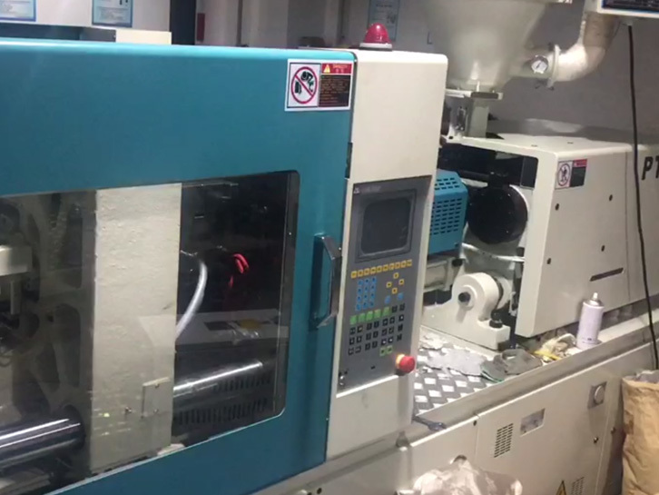 Force strength PT160-SD50 connector plastic shell injection molding process